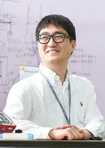 Dr. Jonghan Jin